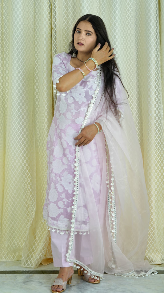 Baby pink floral design kurta set